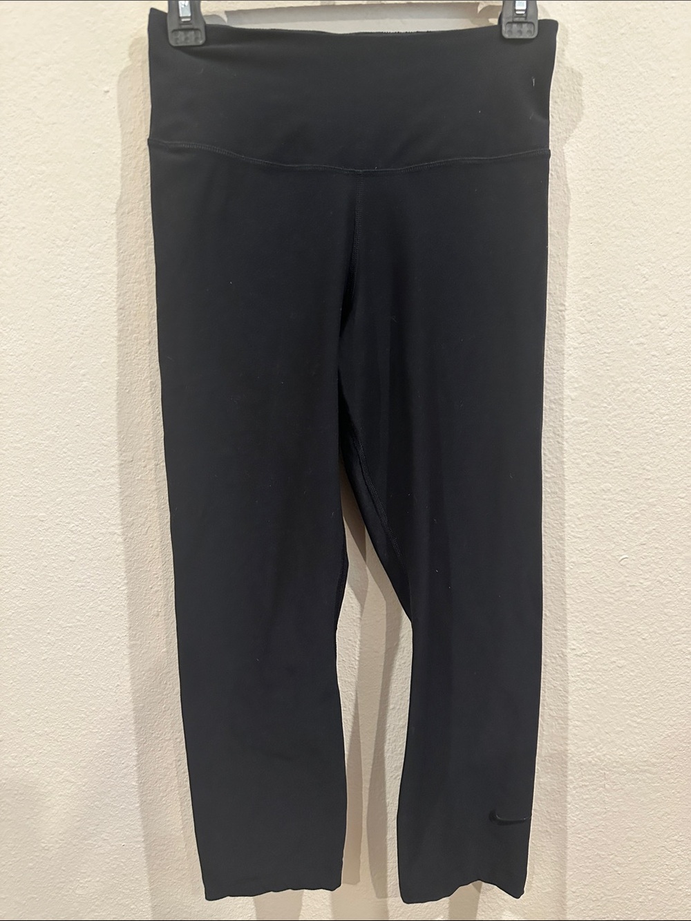 Women’s Nike black Crop Leggings black